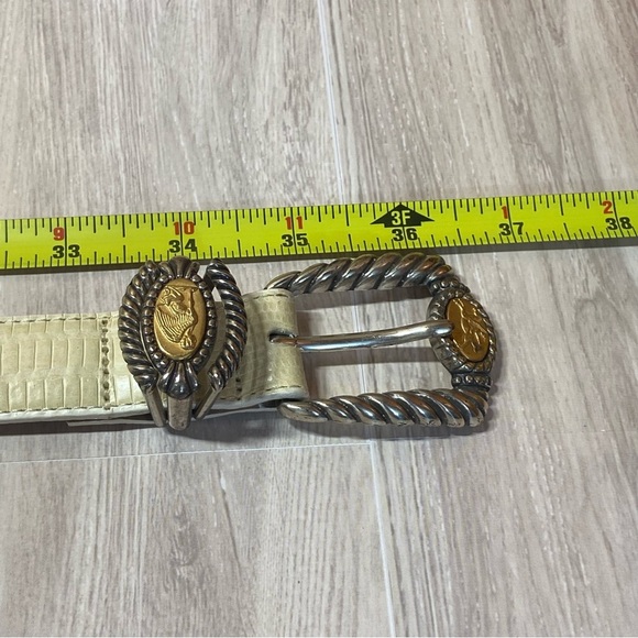 VTG BRIGHTON / Museum Collection Cream Leather Crop Embossed Belt Size M - Picture 9 of 14